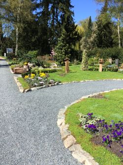 Friedfeld 'Gewann D' auf dem Friedhof Bornheim