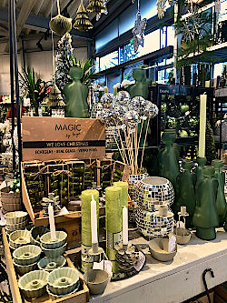 Advent und Weihnachten leuchten in allen Farben bunt und fr&ouml;hlich! Was f&uuml;r eine zauberhafte Zeit! &copy; G&auml;rtnerei Klumpen